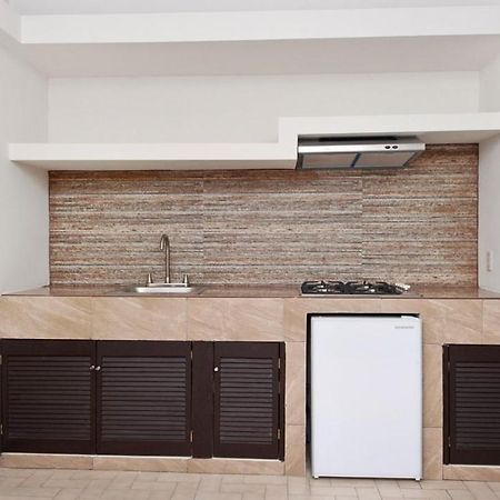 Econosuites Monterrey Bagian luar foto