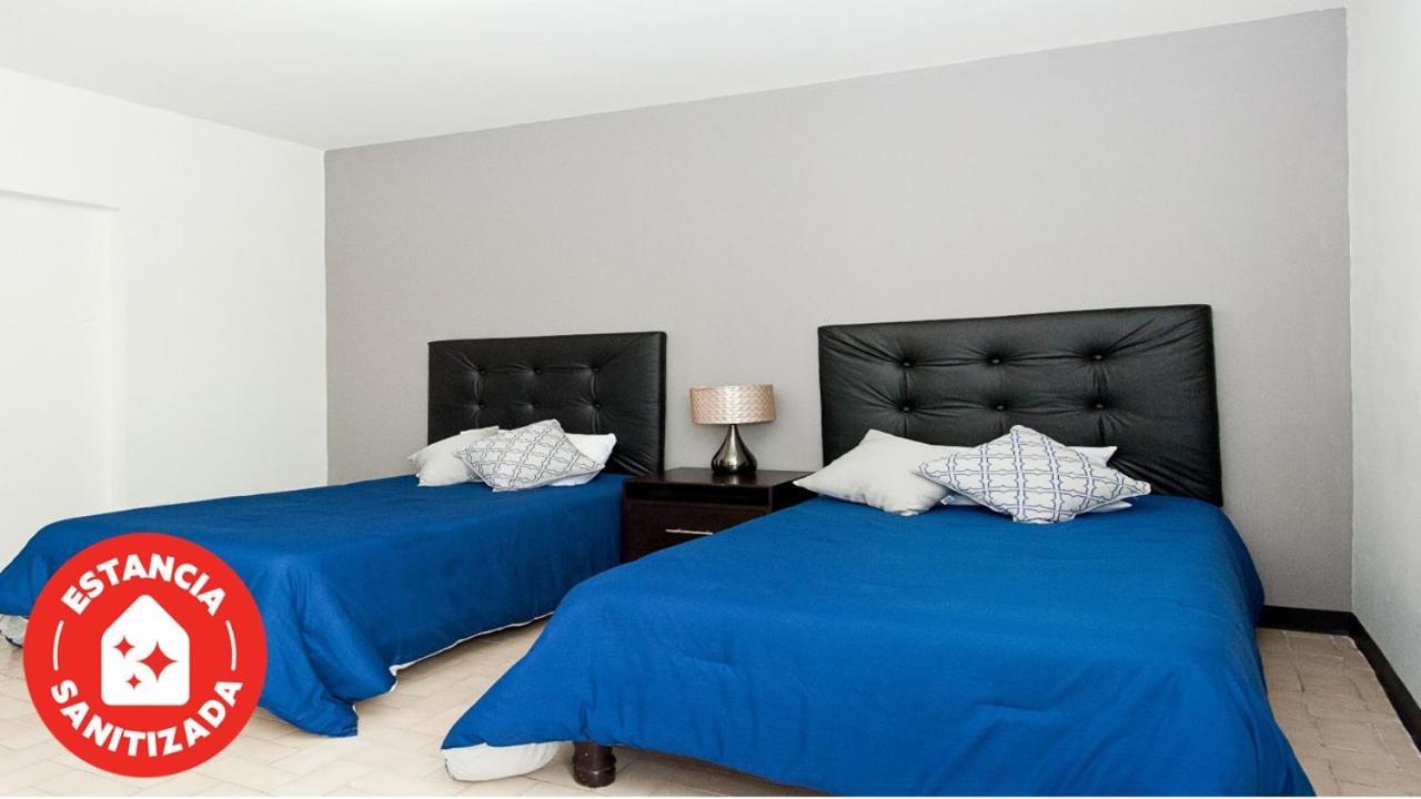 Econosuites Monterrey Bagian luar foto