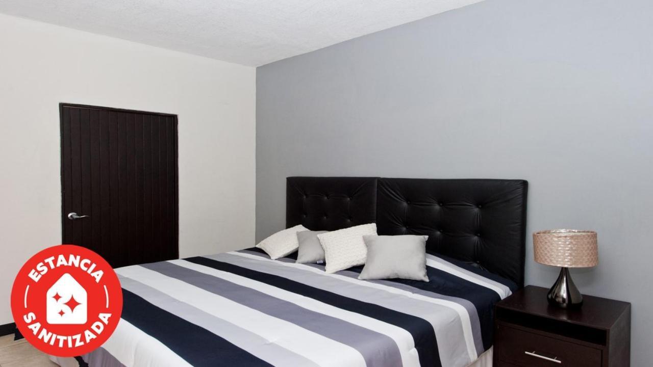 Econosuites Monterrey Bagian luar foto