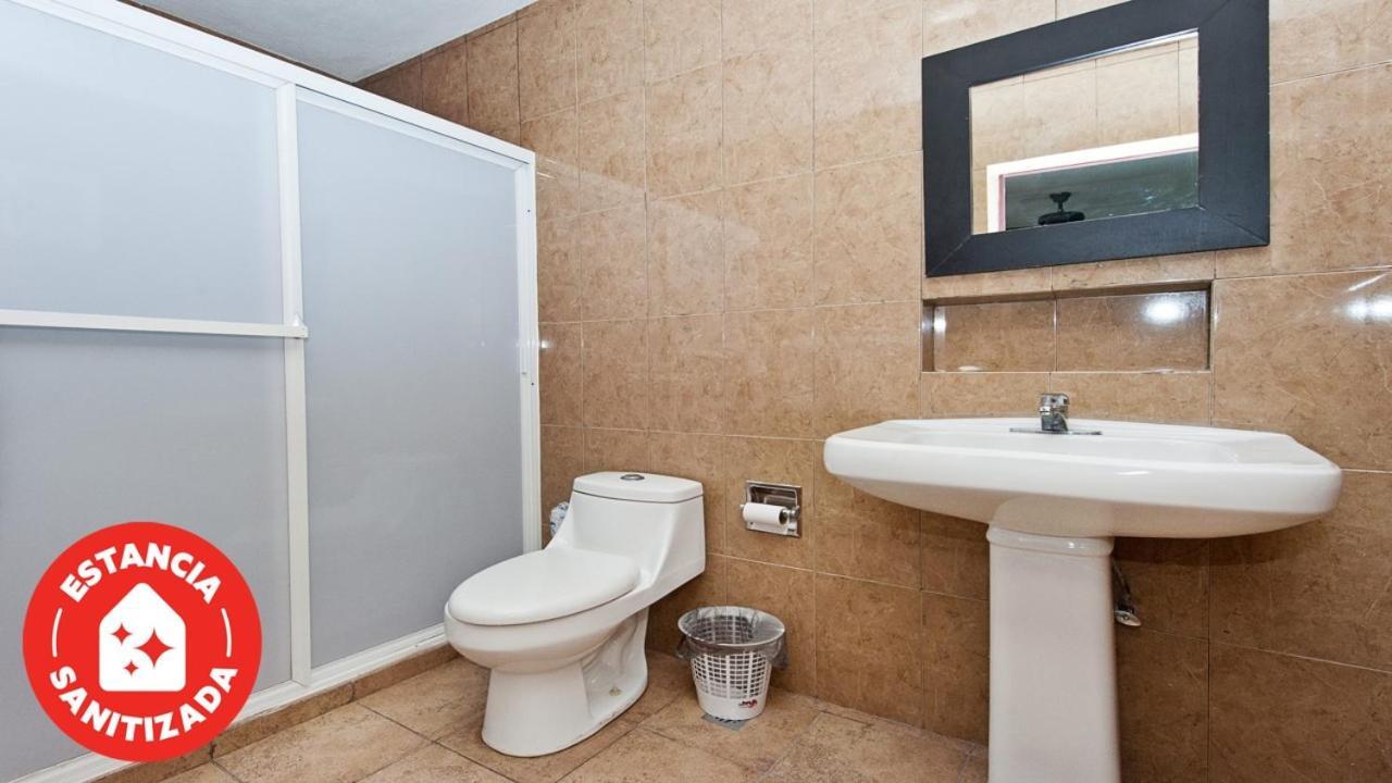 Econosuites Monterrey Bagian luar foto