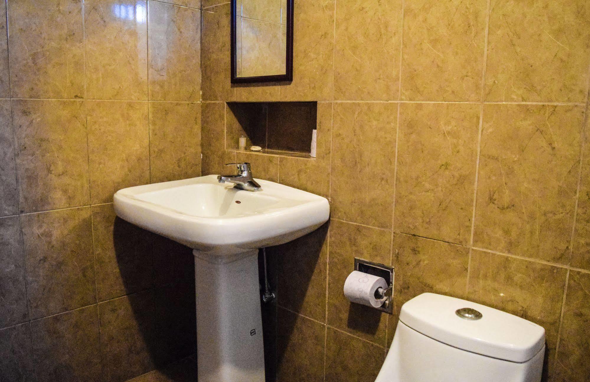 Econosuites Monterrey Bagian luar foto