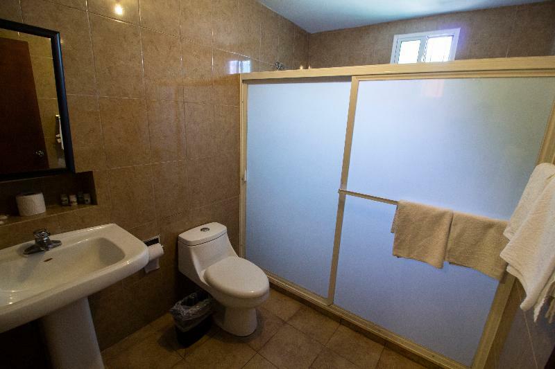 Econosuites Monterrey Bagian luar foto