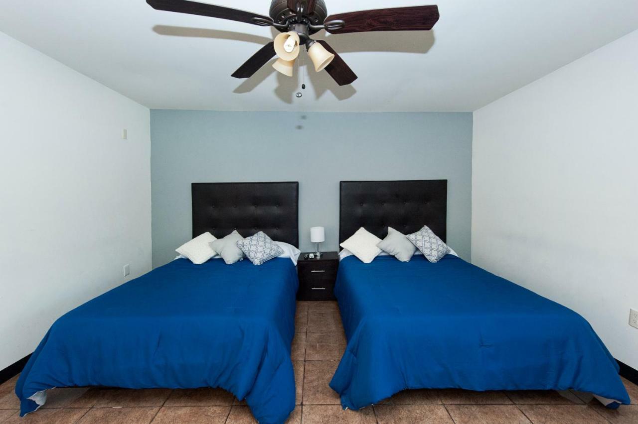 Econosuites Monterrey Bagian luar foto